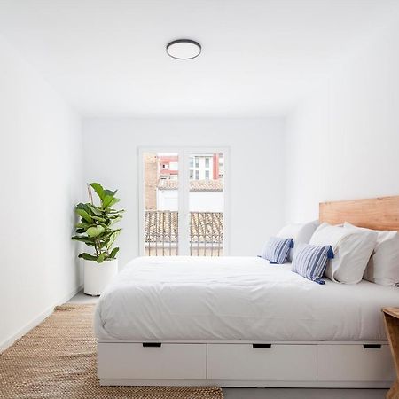 Villa Three Floor House With Terrace Valencia Exterior foto