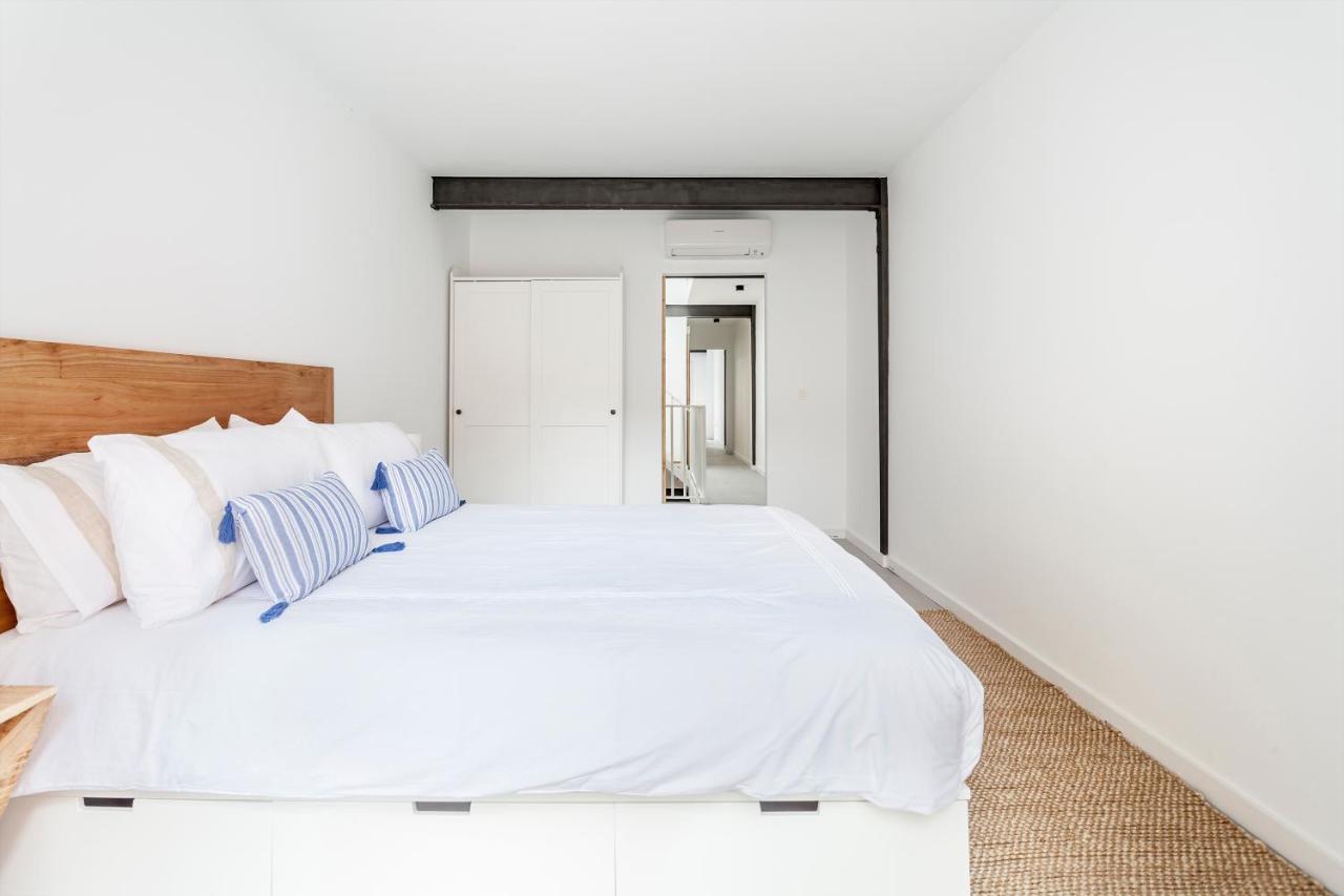 Villa Three Floor House With Terrace Valencia Exterior foto